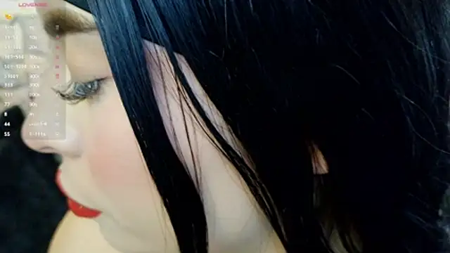 Snapshot of mia_roux1 chatting on November 29, 2025, 11:27 pm mia roux1 online show from November 29, 2025, 11:27 pm