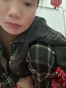 Snapshot of Irin_jo chatting on November 27, 2025, 11:43 am Irin jo online show from November 27, 2025, 11:43 am