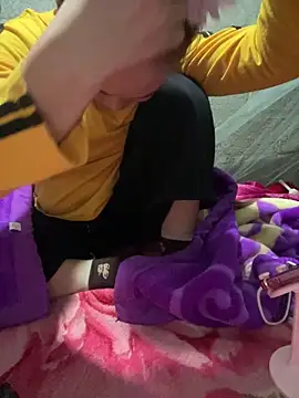 Snapshot of Irin_jo chatting on December 13, 2025, 8:04 pm Irin jo online show from December 13, 2025, 8:04 pm