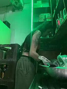 Snapshot of Chuchii05 chatting on December 3, 2025, 8:47 am Chuchii05 online show from December 3, 2025, 8:47 am