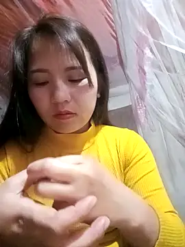 -Lanaa- online show from December 16, 2025, 4:44 pm