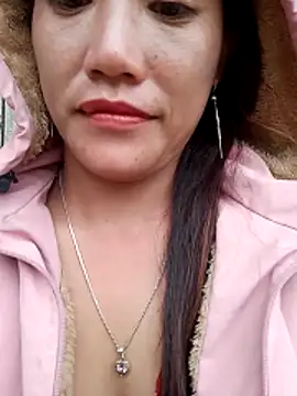 Snapshot of Phantamay chatting on October 24, 2025, 2:32 am Phantamay online show from October 24, 2025, 2:32 am