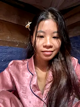 Snapshot of ninixinh chatting on October 30, 2025, 12:58 pm ninixinh online show from October 30, 2025, 12:58 pm