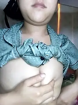 Quynhsumon online show from March 29, 2026, 5:09 am