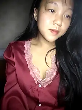 Quynhsumon online show from December 22, 2025, 2:39 pm