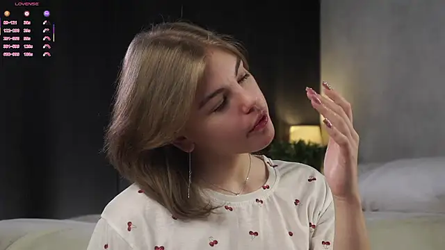 MelodyBaur online show from February 28, 2026, 1:55 pm