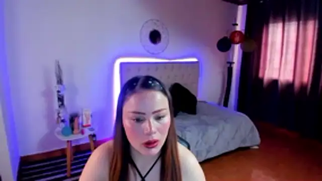 Snapshot of _crystal12 chatting on December 22, 2025, 4:07 pm crystal12 online show from December 22, 2025, 4:07 pm