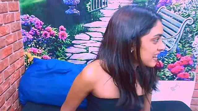 IndianPretty1 online show from December 16, 2025, 9:02 am