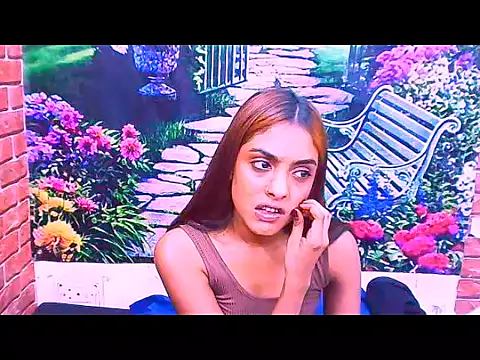 IndianPretty1 online show from November 14, 2025, 5:33 am