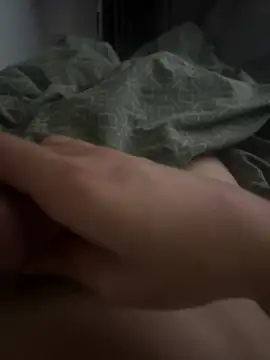 Snapshot of f7al00 chatting on March 22, 2026, 1:23 pm f7al00 online show from March 22, 2026, 1:23 pm