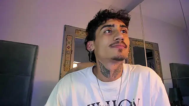 Mr Strike online show from December 17, 2025, 7:08 pm