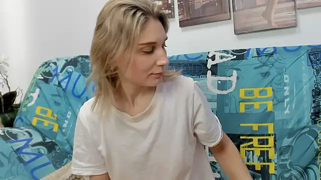 Tenderly Sophie online show from February 21, 2026, 1:18 am