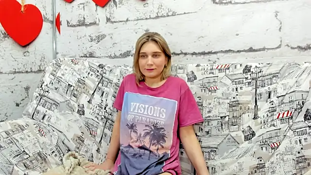 Tenderly Sophie online show from March 10, 2026, 2:37 am