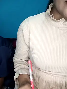 Snapshot of CoupleShow_432 chatting on November 25, 2025, 4:51 pm CoupleShow 432 online show from November 25, 2025, 4:51 pm