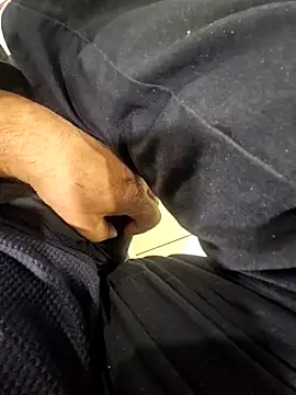 Snapshot of Djemi_7 chatting on February 19, 2026, 10:23 am Djemi 7 online show from February 19, 2026, 10:23 am