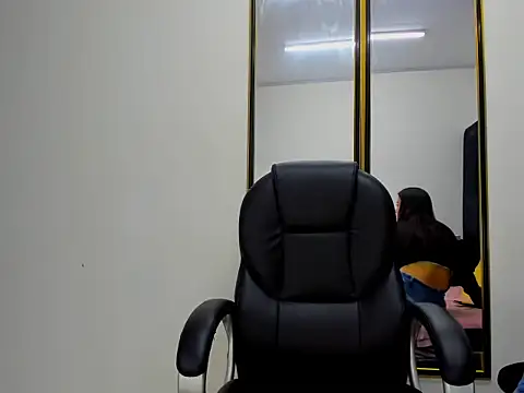 Snapshot of Gianna_Johnson chatting on November 20, 2025, 4:24 am Gianna Johnson online show from November 20, 2025, 4:24 am