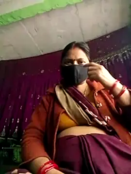 QRESABABY online show from December 2, 2025, 5:25 pm