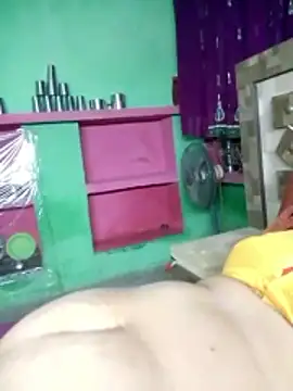 QRESABABY online show from December 2, 2025, 12:44 am