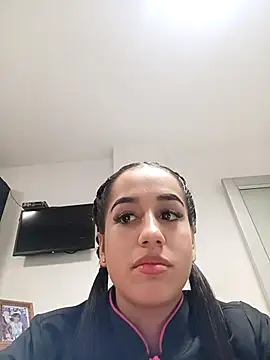 Snapshot of BabyCaramel18 chatting on November 6, 2025, 10:03 pm BabyCaramel18 online show from November 6, 2025, 10:03 pm