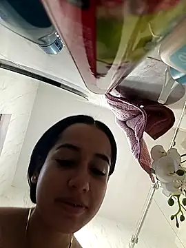 Snapshot of BabyCaramel18 chatting on October 29, 2025, 12:48 pm BabyCaramel18 online show from October 29, 2025, 12:48 pm