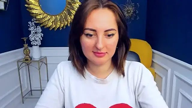 NoraSimons online show from April 8, 2026, 8:16 am