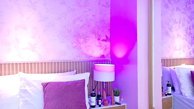 Snapshot of AdelineJhones chatting on December 5, 2025, 2:48 pm AdelineJhones online show from December 5, 2025, 2:48 pm