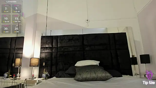 Snapshot of EmmadaSilva chatting on January 6, 2026, 6:56 pm EmmadaSilva online show from January 6, 2026, 6:56 pm