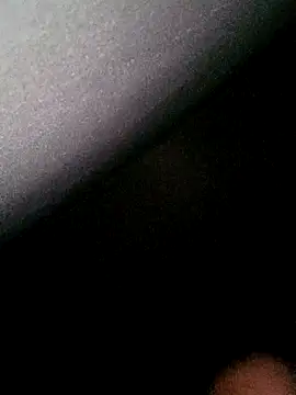 Bruninhadeusa online show from February 6, 2026, 3:02 am