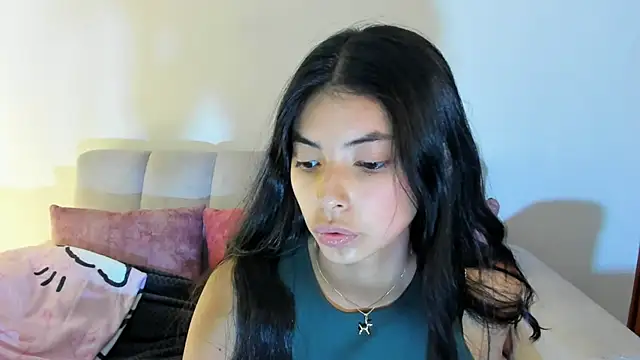 Snapshot of miadaviesx chatting on November 2, 2025, 1:38 pm miadaviesx online show from November 2, 2025, 1:38 pm