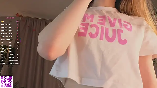 Snapshot of KissyCloud chatting on November 8, 2025, 10:08 am KissyCloud online show from November 8, 2025, 10:08 am