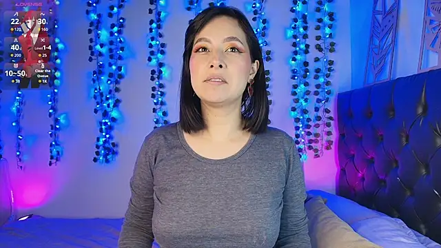 Eris Velvet online show from November 4, 2025, 4:16 am