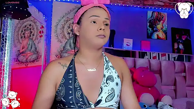 Snapshot of Zulema_Zahirx chatting on November 6, 2025, 2:26 am Zulema Zahirx online show from November 6, 2025, 2:26 am