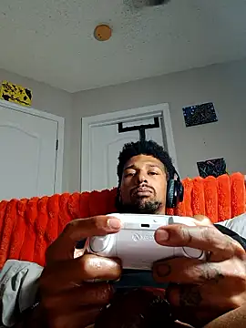 Snapshot of BigPrettyDick777 chatting on January 8, 2026, 9:43 pm BigPrettyDick777 online show from January 8, 2026, 9:43 pm