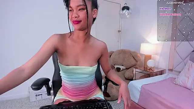 karolebonyy online show from November 20, 2025, 12:28 pm