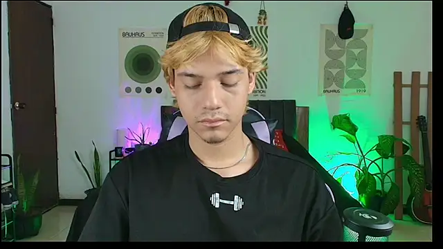 Snapshot of Habel__moretti chatting on February 19, 2026, 6:38 pm Habel moretti online show from February 19, 2026, 6:38 pm