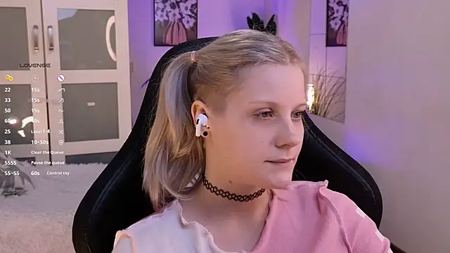 Snapshot of ShineJoan chatting on November 29, 2025, 9:15 pm ShineJoan online show from November 29, 2025, 9:15 pm