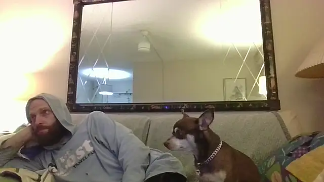 Snapshot of KosherCo313 chatting on December 18, 2025, 3:00 am KosherCo313 online show from December 18, 2025, 3:00 am