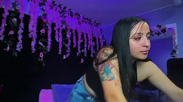 Snapshot of Gabyy_Cooper_ chatting on November 15, 2025, 2:48 am Gabyy Cooper online show from November 15, 2025, 2:48 am