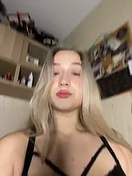 MilliEva online show from October 28, 2025, 2:16 pm