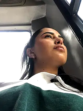 MAVI EC online show from December 2, 2025, 4:52 pm