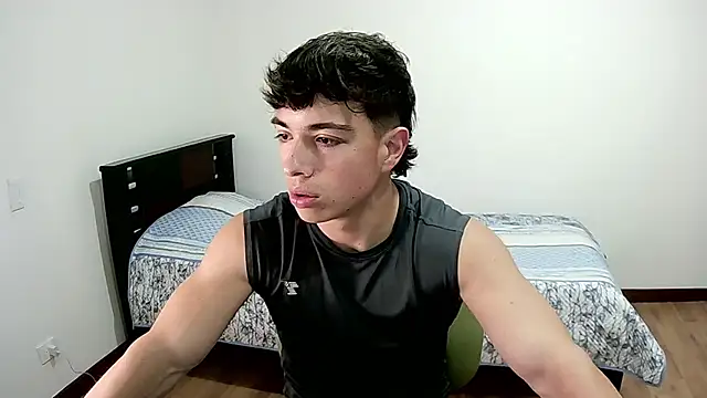 JUSTIN JHONS online show from November 4, 2025, 10:57 pm