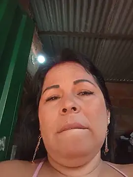 Snapshot of mother2-divorced chatting on May 24, 2026, 1:44 pm mother2-divorced online show from May 24, 2026, 1:44 pm