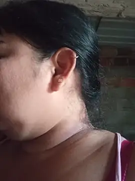 Snapshot of mother2-divorced chatting on May 19, 2026, 7:43 pm mother2-divorced online show from May 19, 2026, 7:43 pm