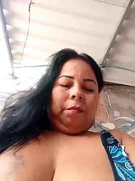 Snapshot of mother2-divorced chatting on May 12, 2026, 7:31 pm mother2-divorced online show from May 12, 2026, 7:31 pm
