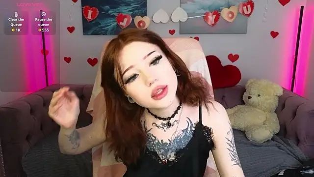 Snapshot of Emma_Kirks chatting on February 22, 2026, 3:24 pm Emma Kirks online show from February 22, 2026, 3:24 pm