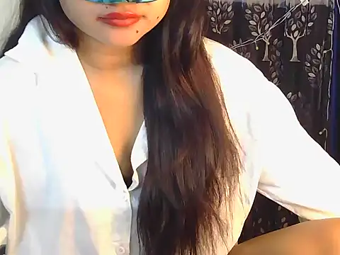 Snapshot of crazy_witch chatting on November 17, 2025, 6:01 pm crazy witch online show from November 17, 2025, 6:01 pm