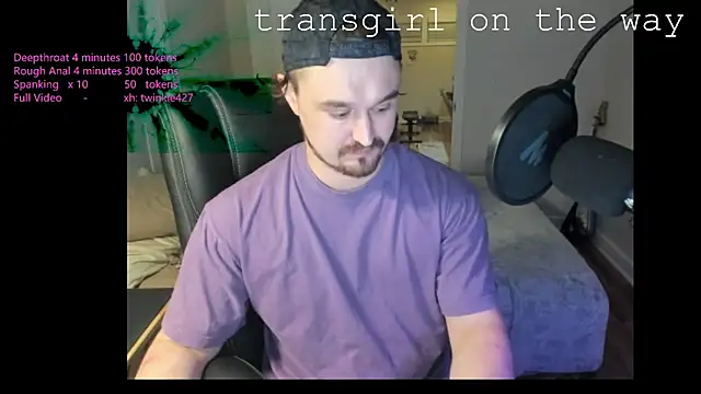 andrenoma427 online show from April 9, 2026, 2:02 am