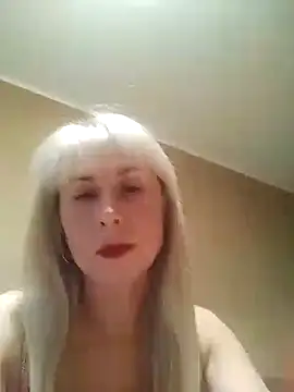 Snapshot of SelinaLovqx chatting on October 23, 2025, 2:16 pm SelinaLovqx online show from October 23, 2025, 2:16 pm