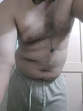 Snapshot of Squeezedkela chatting on October 22, 2025, 5:23 pm Squeezedkela online show from October 22, 2025, 5:23 pm