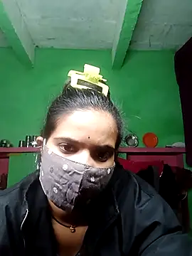 Snapshot of QRAN_YELESA chatting on October 30, 2025, 12:36 pm QRAN YELESA online show from October 30, 2025, 12:36 pm